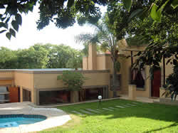 Midrand Accommodation - Midrand Guest House - Africove Guest House