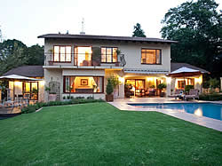 Bellgrove House is a 4 star luxury guest house,