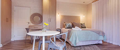 The Aviary self-catering guesthouse in a quiet secure neighbourhood. Waterkloof Glen, Pretoria East